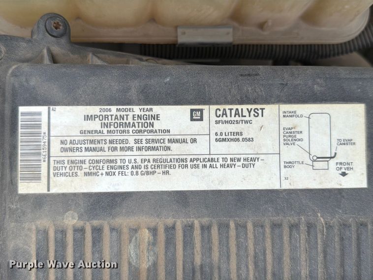 image for item ET6247 2006 Chevrolet Silverado 2500HD Ext. Cab pickup truck