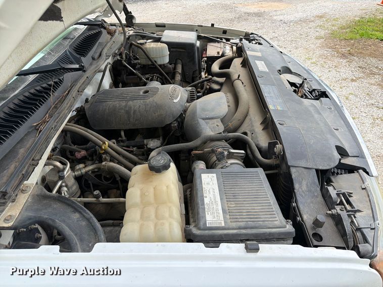 image for item ET6247 2006 Chevrolet Silverado 2500HD Ext. Cab pickup truck