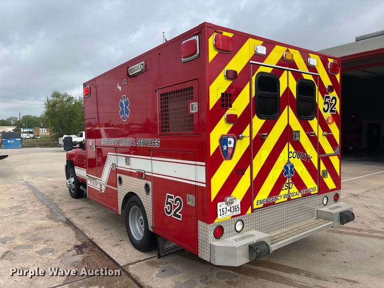image for item EU0561 2013 Chevrolet Silverado 3500HD ambulance