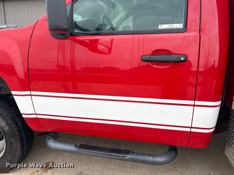 image for item EU0561 2013 Chevrolet Silverado 3500HD ambulance