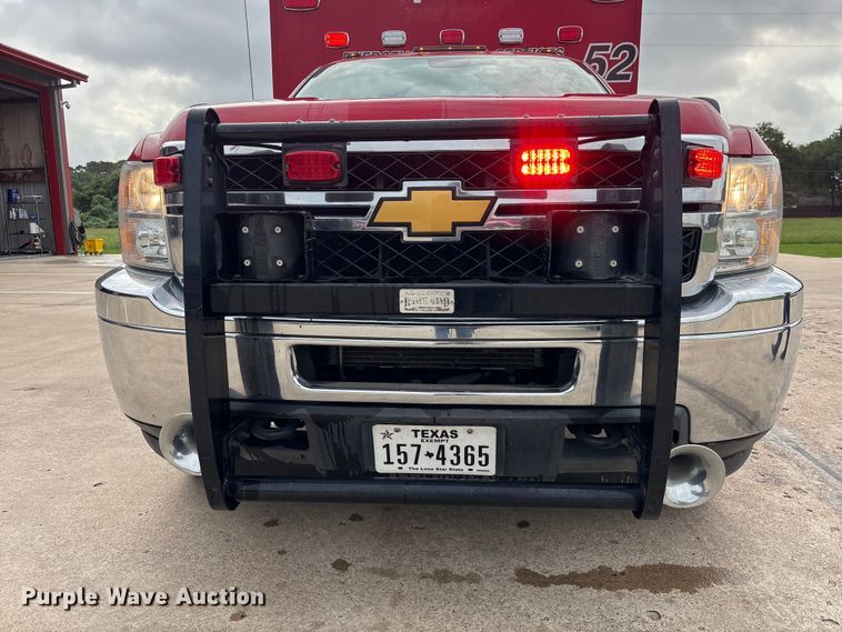 image for item EU0561 2013 Chevrolet Silverado 3500HD ambulance
