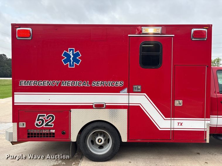 image for item EU0561 2013 Chevrolet Silverado 3500HD ambulance
