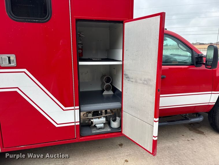 image for item EU0561 2013 Chevrolet Silverado 3500HD ambulance