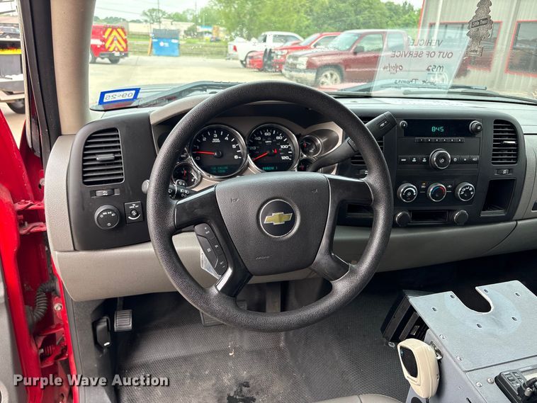 image for item EU0561 2013 Chevrolet Silverado 3500HD ambulance