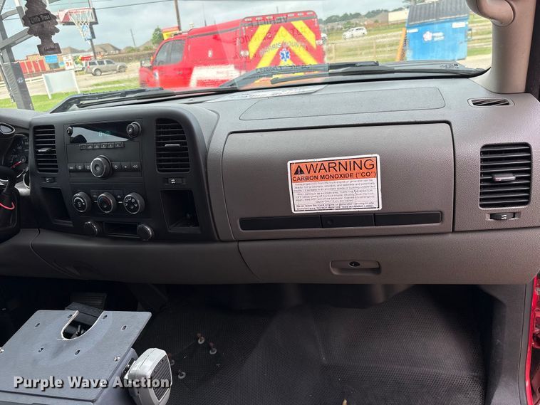 image for item EU0561 2013 Chevrolet Silverado 3500HD ambulance