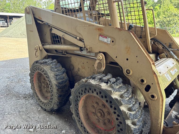 image for item EU0582 2004 Bobcat S150 skid steer loader