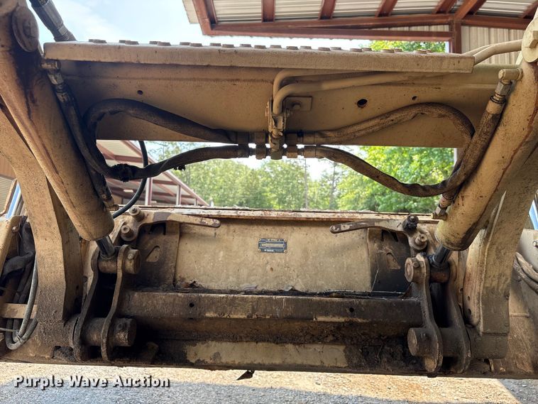 image for item EU0582 2004 Bobcat S150 skid steer loader