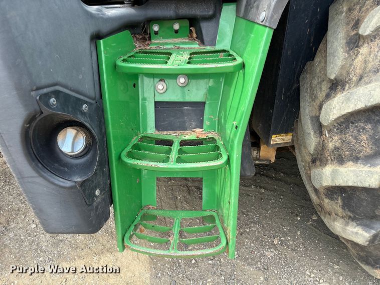 image for item EU0583 2016 John Deere 6110M tractor