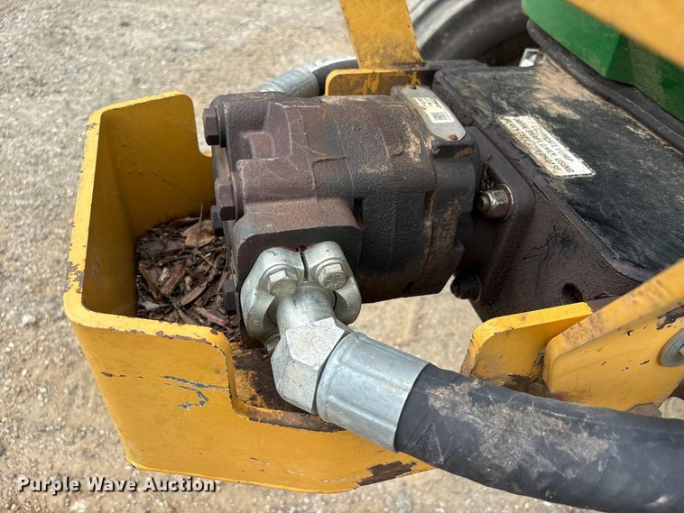 image for item EU0583 2016 John Deere 6110M tractor