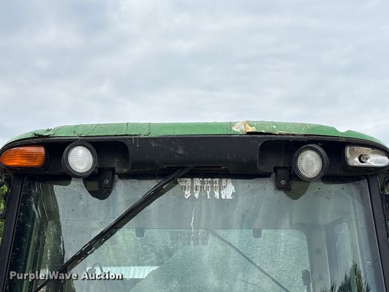 image for item EU0583 2016 John Deere 6110M tractor