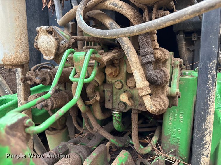 image for item EU0583 2016 John Deere 6110M tractor