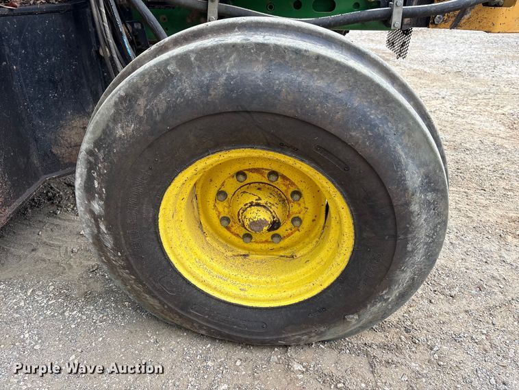image for item EU0583 2016 John Deere 6110M tractor