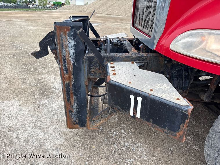 image for item EU0622 2014 Peterbilt 348 dump truck