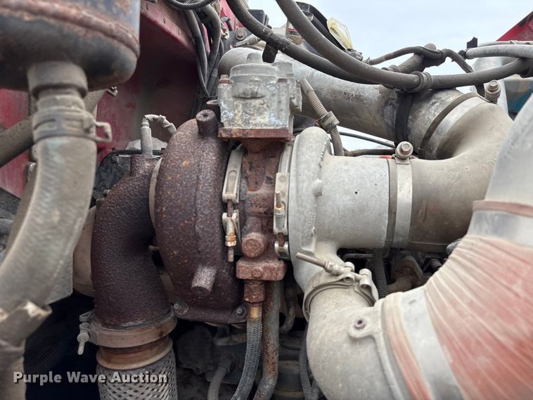 image for item EU0622 2014 Peterbilt 348 dump truck