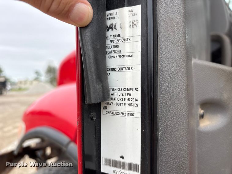 image for item EU0622 2014 Peterbilt 348 dump truck