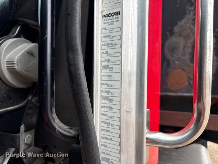 image for item EU0622 2014 Peterbilt 348 dump truck