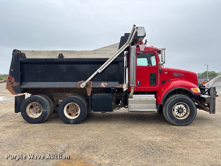 image for item EU0623 2016 Peterbilt 348 dump truck