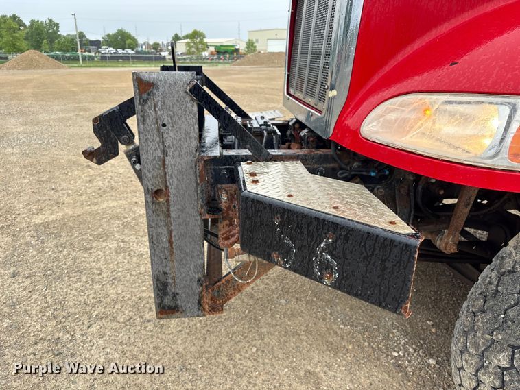 image for item EU0623 2016 Peterbilt 348 dump truck