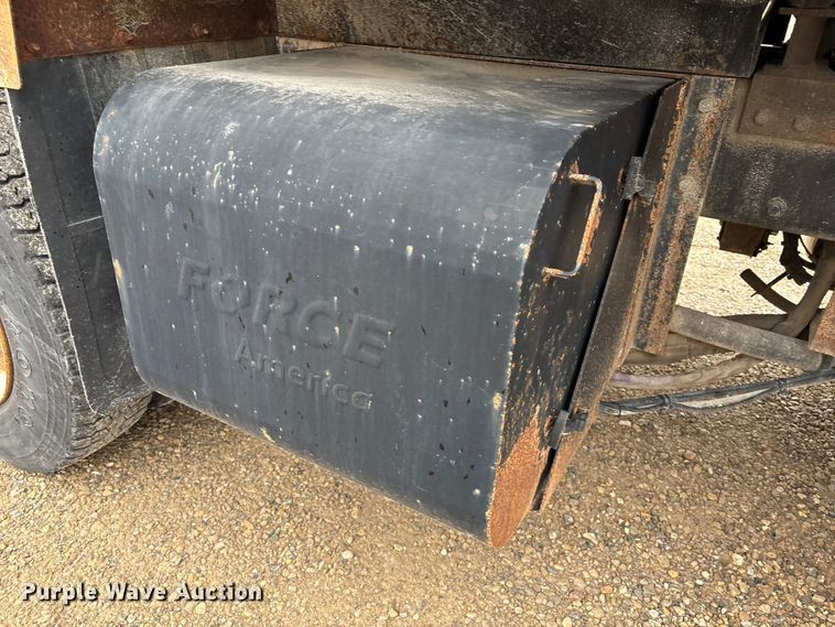 image for item EU0623 2016 Peterbilt 348 dump truck