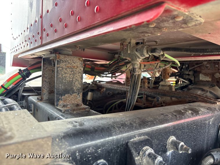 image for item EU0623 2016 Peterbilt 348 dump truck