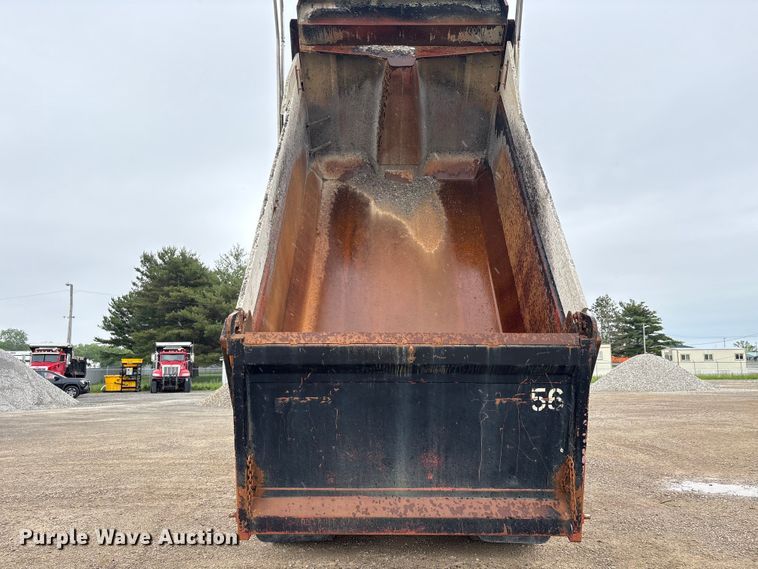 image for item EU0623 2016 Peterbilt 348 dump truck