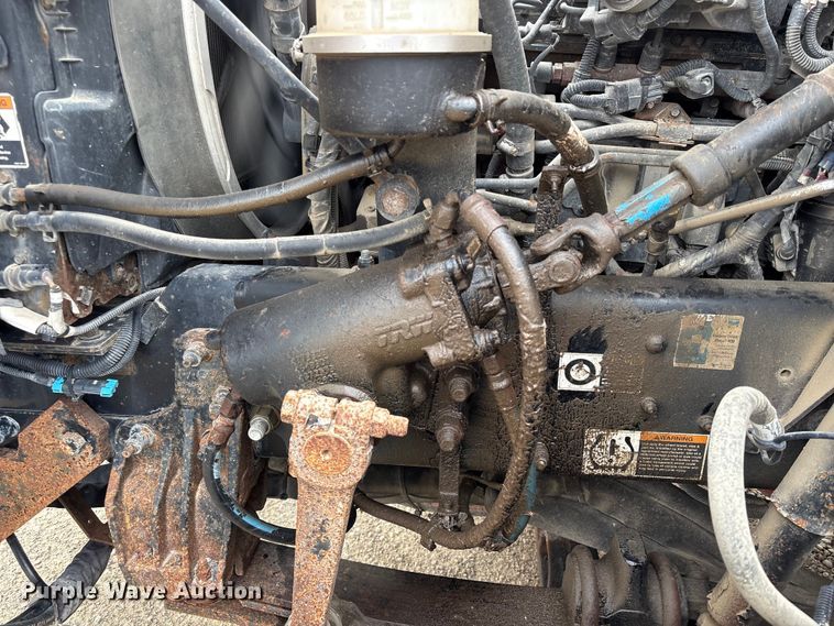 image for item EU0623 2016 Peterbilt 348 dump truck