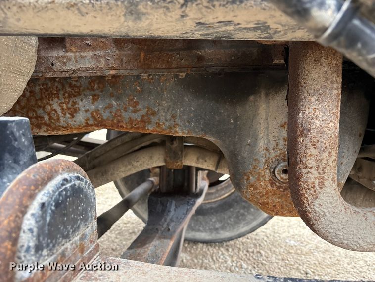 image for item EU0623 2016 Peterbilt 348 dump truck