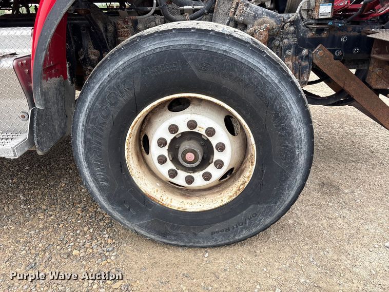 image for item EU0623 2016 Peterbilt 348 dump truck