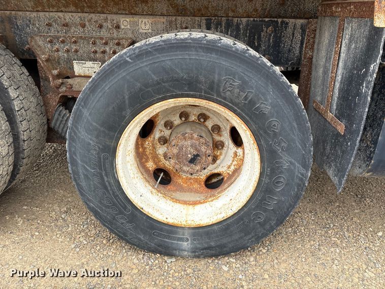 image for item EU0623 2016 Peterbilt 348 dump truck