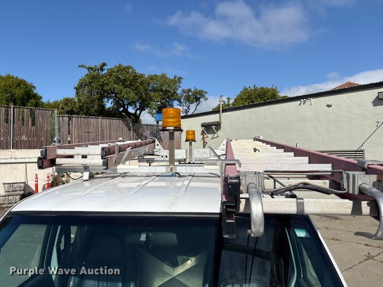 image for item EU8669 2000 Chevrolet Astro van