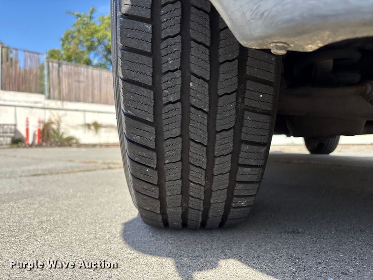 image for item EU8669 2000 Chevrolet Astro van