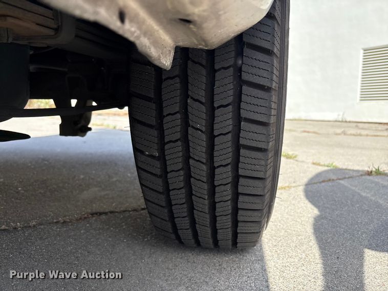 image for item EU8669 2000 Chevrolet Astro van