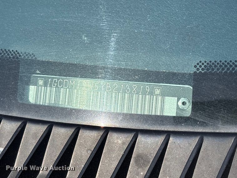 image for item EU8669 2000 Chevrolet Astro van