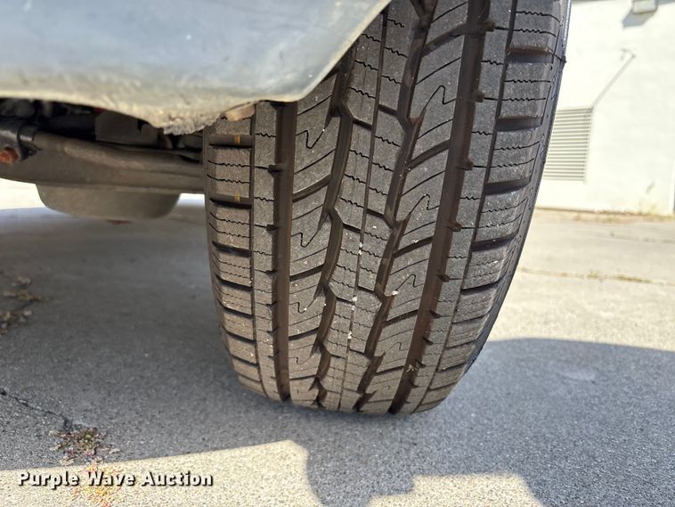 image for item EU8670 2000 Chevrolet Astro van