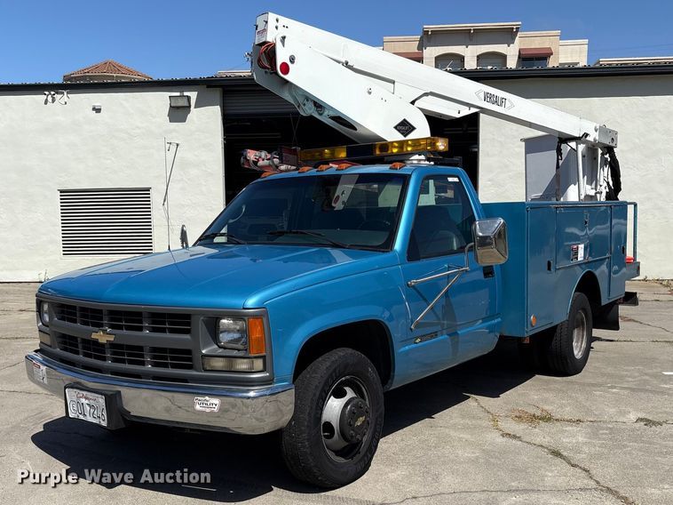 1995 Chevrolet C3500  utility bed pickup truck with bucket lift