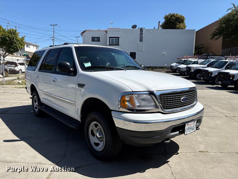 image for item EU8679 2000 Ford Expedition SUV