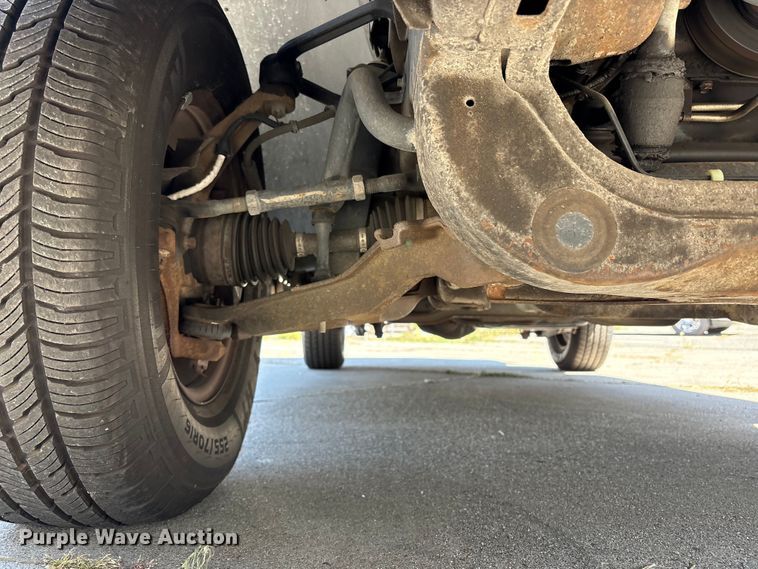 image for item EU8679 2000 Ford Expedition SUV