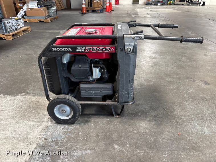 image for item EU8682 2010 Honda EM7000is generator