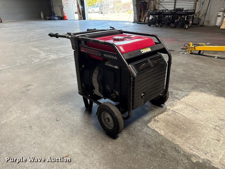 image for item EU8682 2010 Honda EM7000is generator