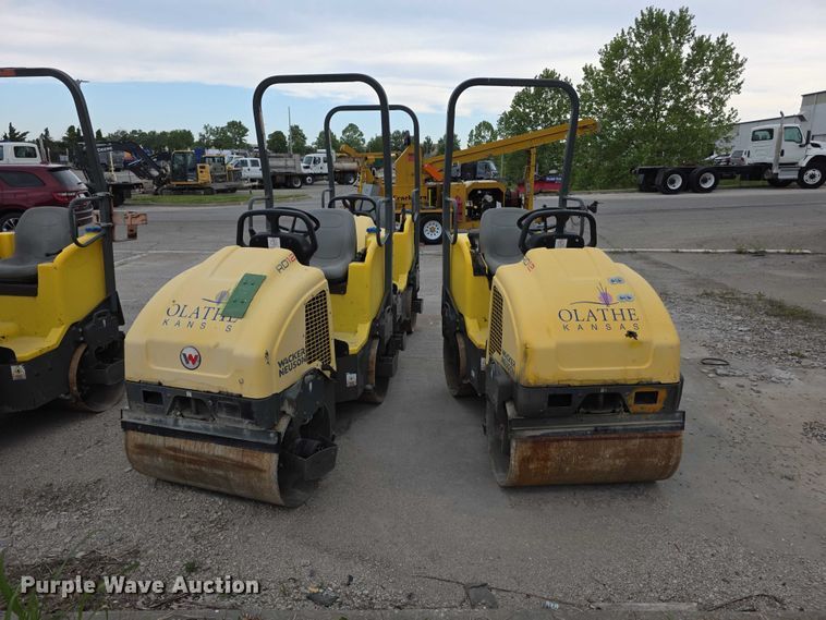 image for item EV2124 (4) Wacker Neuson RD12 double drum vibratory rollers