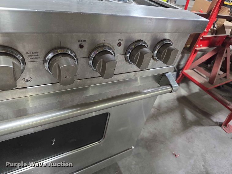 image for item EV2125 Viking range