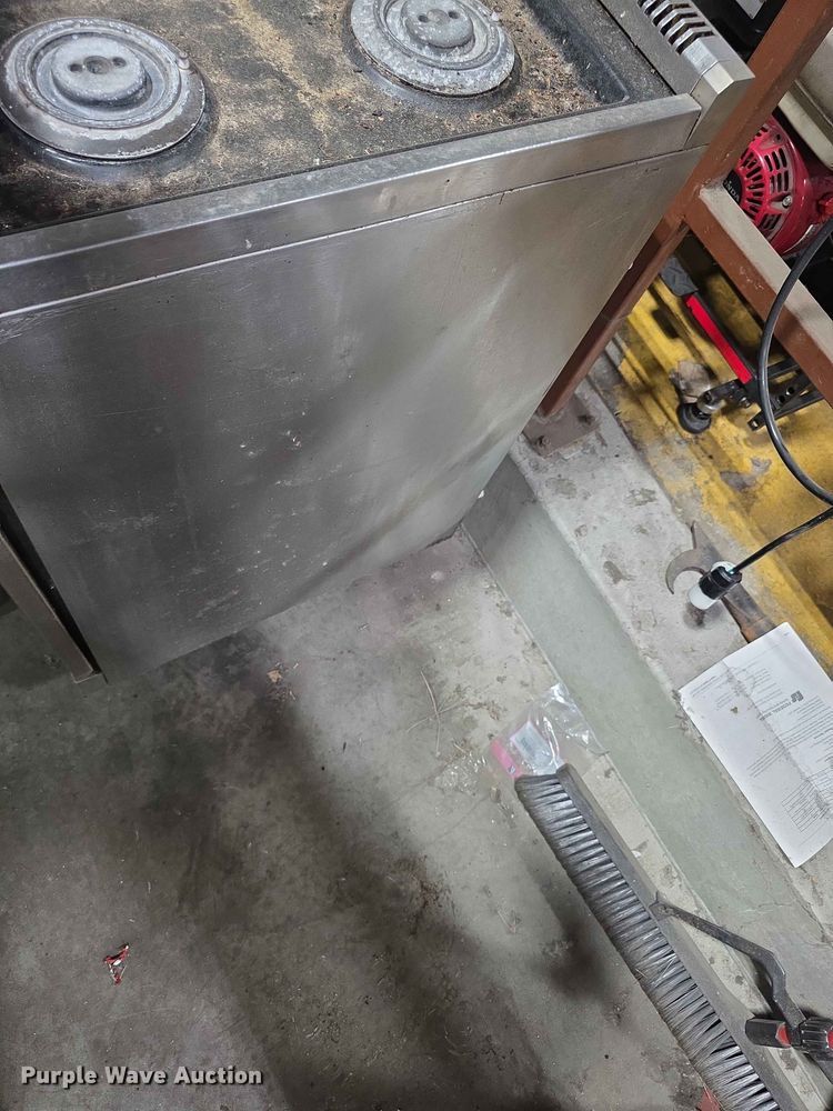 image for item EV2125 Viking range