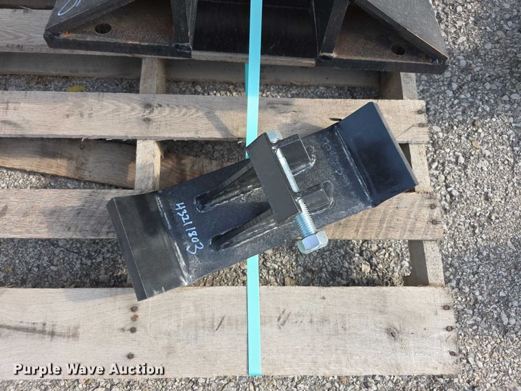 image for item EV2184 Truck Part and Attach.