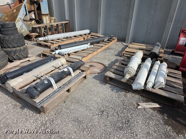 image for item EV2185 Truck parts