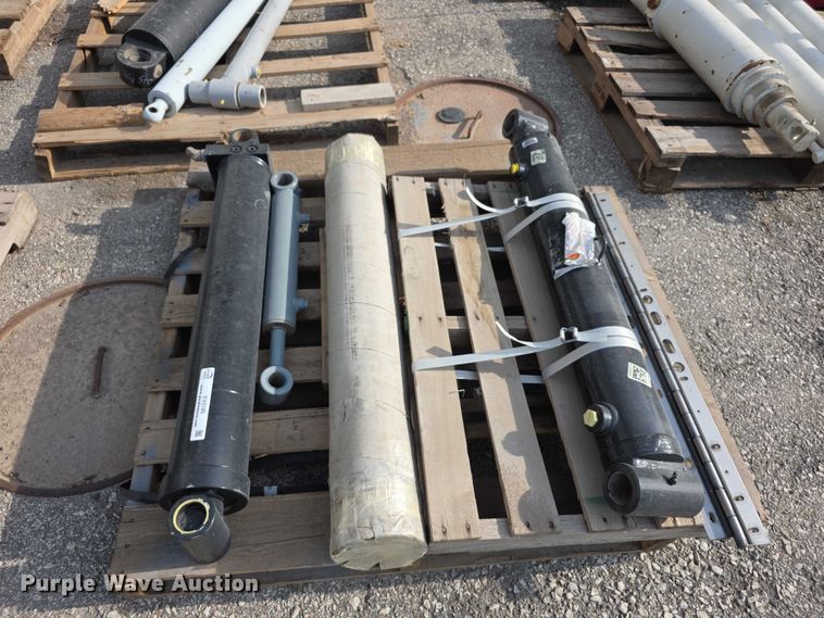 image for item EV2185 Truck parts