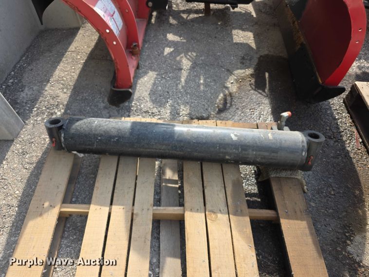 image for item EV2185 Truck parts