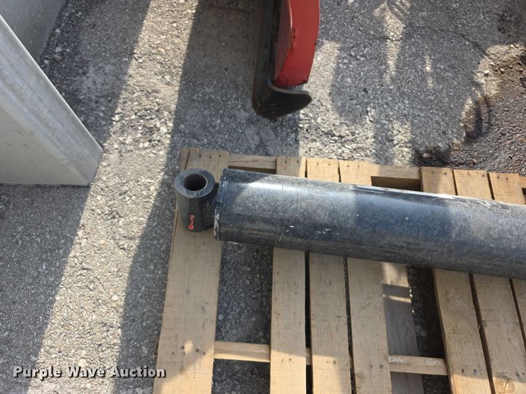 image for item EV2185 Truck parts