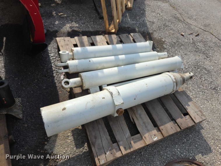 image for item EV2185 Truck parts