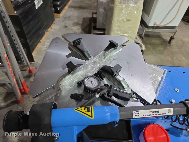 image for item EV2195 Tools