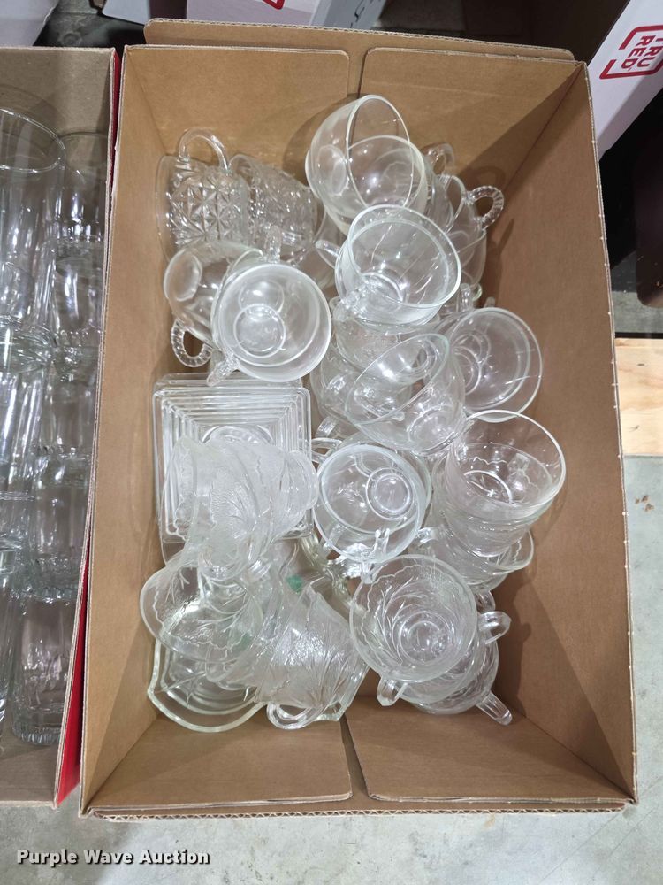 image for item EV2197 Household items